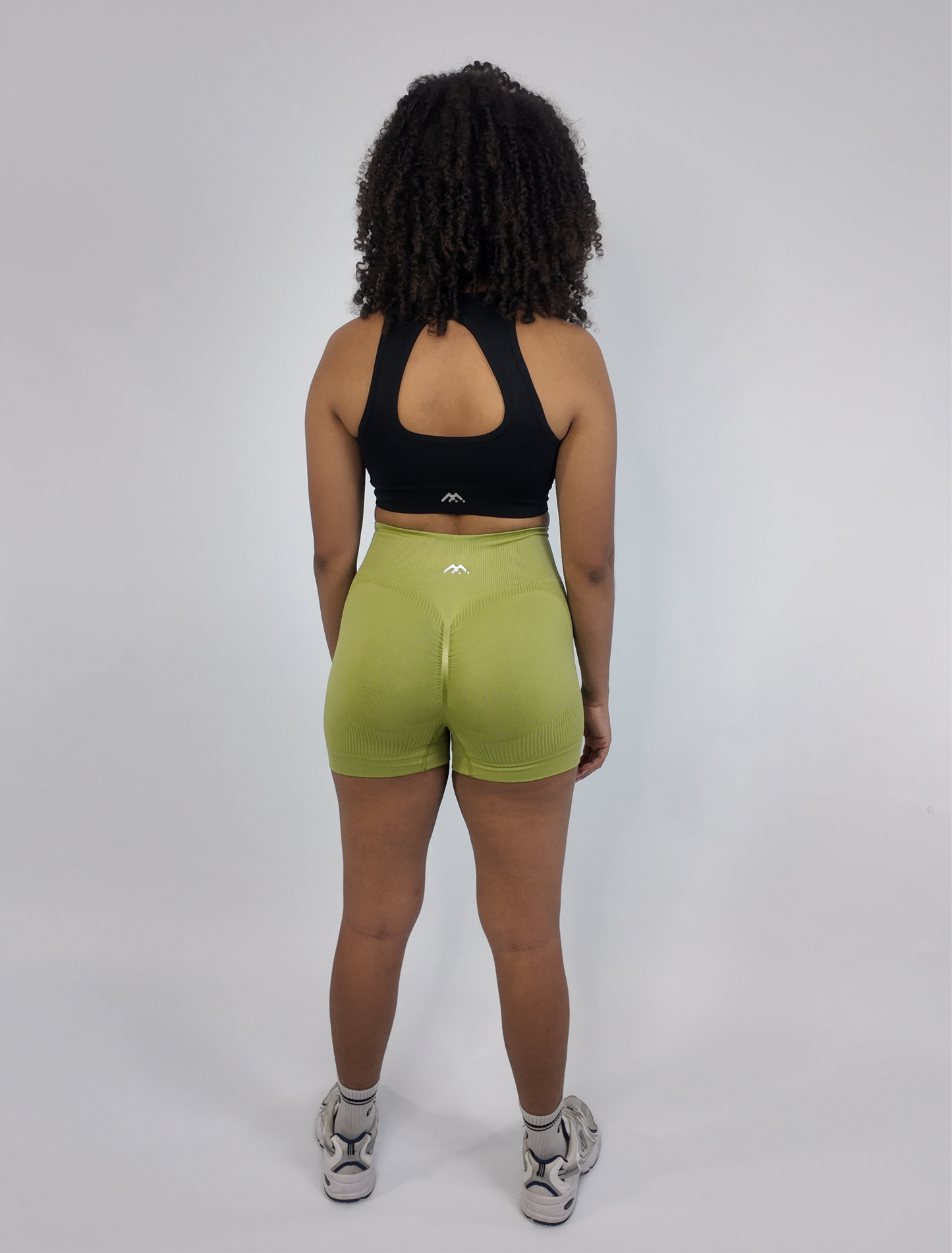 Aura Shorts